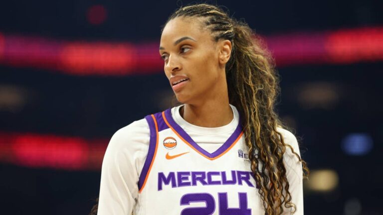 DeWanna Bonner Sends Emotional Message After Career Development - Yardbarker