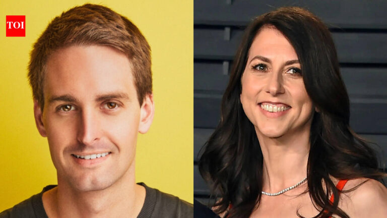 Jeff Bezos ex-wife MacKenzie Scott who sold half of her Amazon stake helped write a 'donation playbook' t - The Times of India