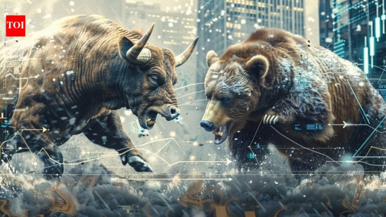 US stock market today: S&P 500, Dow Jones trade flat; Nasdaq drops over 1% as chips stocks drop - The Times of India