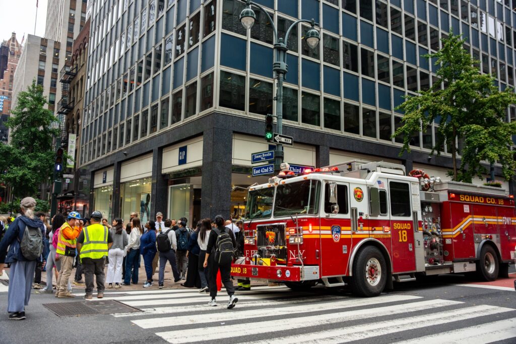 Falling bricks and buckling columns at a Manhattan high rise force evacuations - Huron Daily Tribune