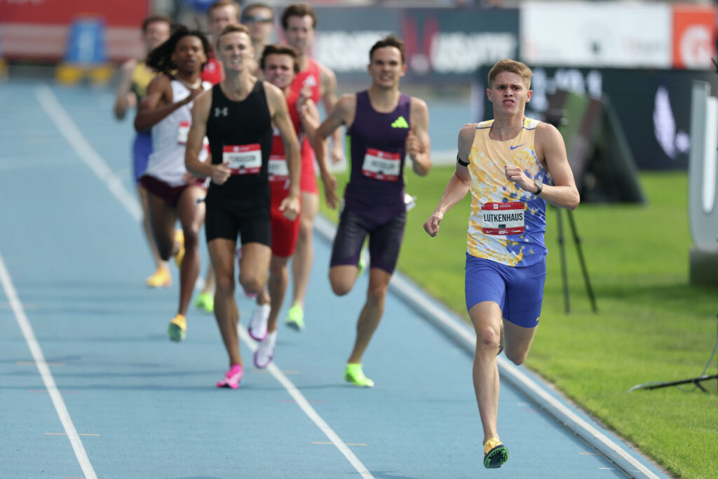 D-FW teenager Cooper Lutkenhaus cruises toward 800m title win at USATF outdoor championships - Dallas News