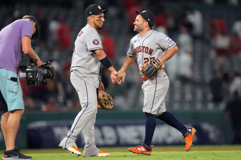 Astros take advantage of Angels meltdown to score 4 runs in 9th inning for 6-4 win - MySA