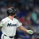 Conine puts Marlins ahead for good with eighth inning pinch-hit homer, Marlins defeat Phillies 8-6 - New Haven Register