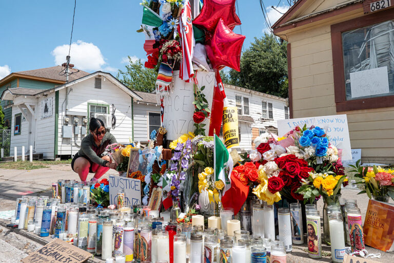 Report: 3 detained witnesses tell a different story about Houston ICE shooting - Chron
