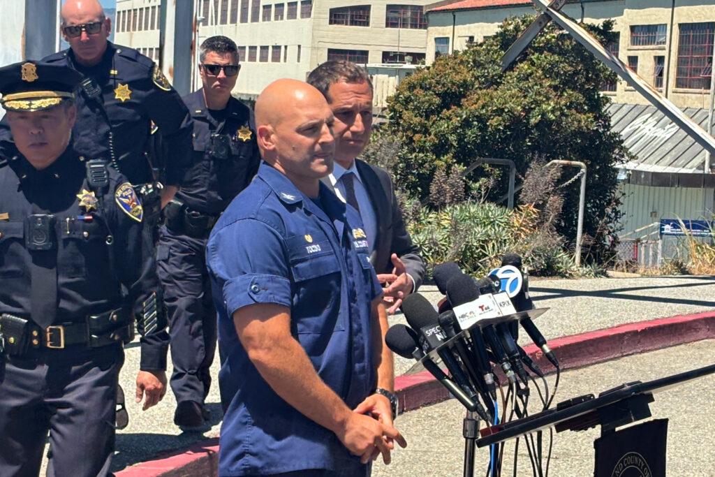 Coast Guard will suspend search for passengers on sunken boat near Alcatraz - SFGATE