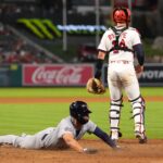 Lee hits clutch double in 9th and Tigers hold on for 2-1 comeback win over Angels - Houston Chronicle