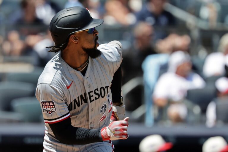 All-Star Byron Buxton returns for the Twins after missing 9 games with a right hip strain - Houston Chronicle