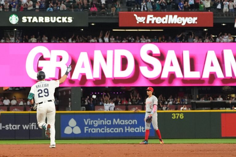 Raleigh hits 6th career grand slam, Kirby tosses 6 strong innings as Mariners blank Reds 8-0 - CTPost