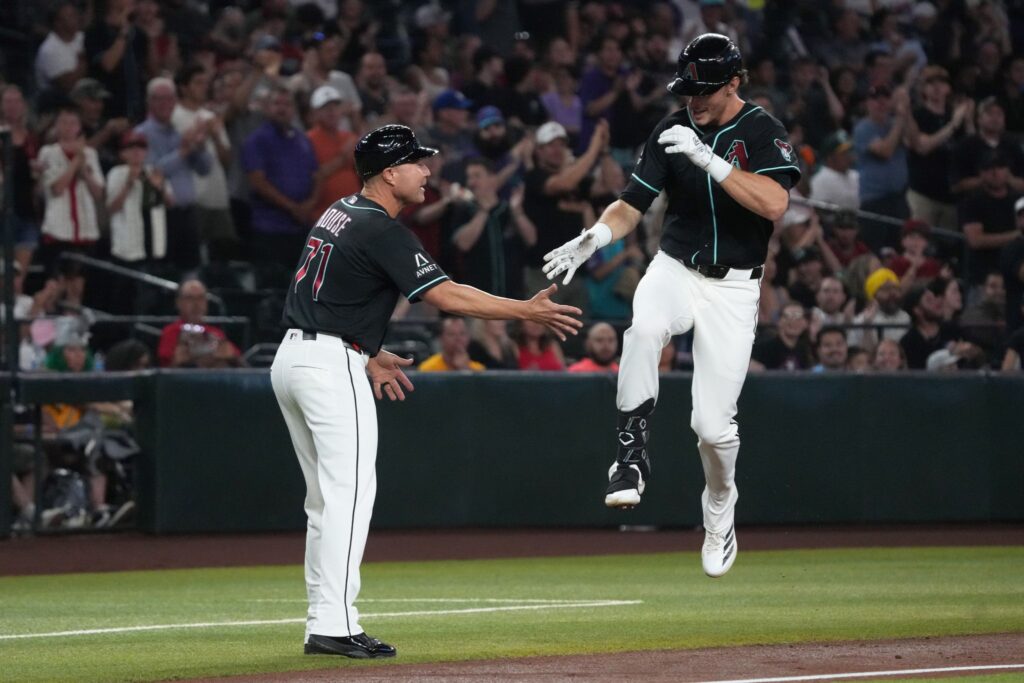 Vargas hits winning single in 10th as Diamondbacks rally to beat A's 6-5 after blowing lead in 9th - Alton Telegraph