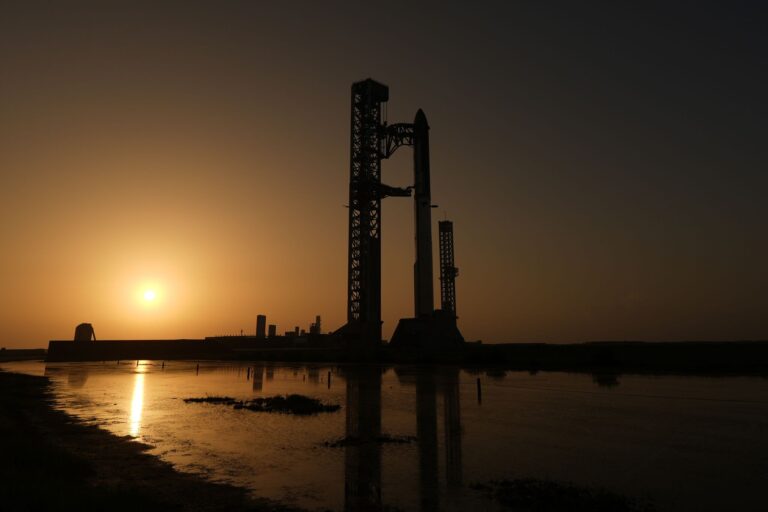 SpaceX Starship Flight 13 live updates: Latest launch attempt set in South Texas - San Antonio Express-News
