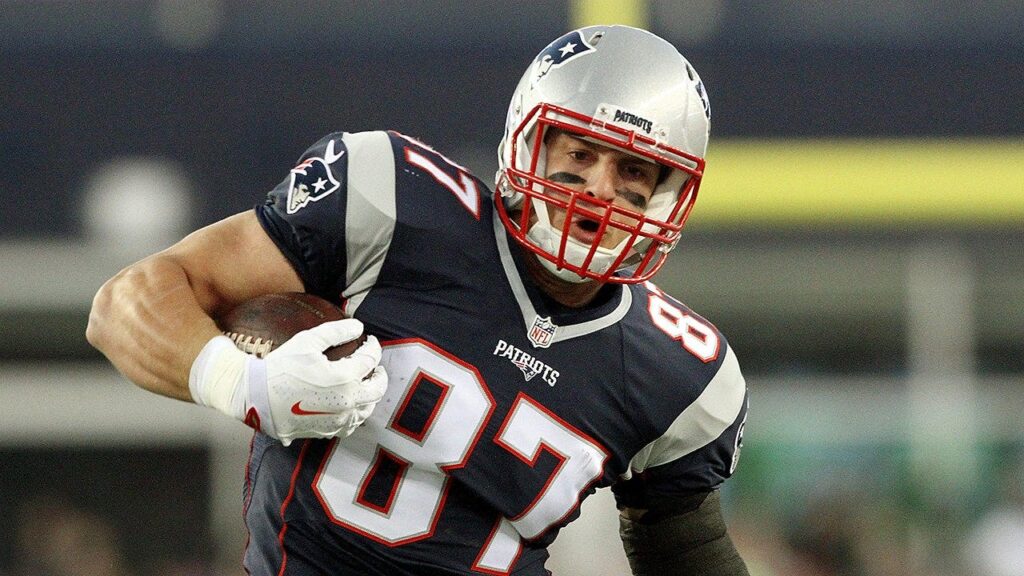 NFL legend Rob Gronkowski has simple advice for Caitlin Clark: 'Keep shutting up the haters' - Fox News