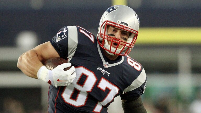 NFL legend Rob Gronkowski has simple advice for Caitlin Clark: 'Keep shutting up the haters' - Fox News