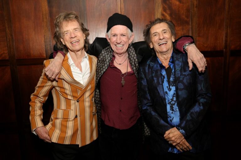 AI Accidentally Added Jeff Beck into the Rolling Stones' New Music Video - Exclaim!