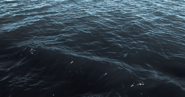 Three missing after boat overturns on Lake Pepin late Saturday night - CBS News