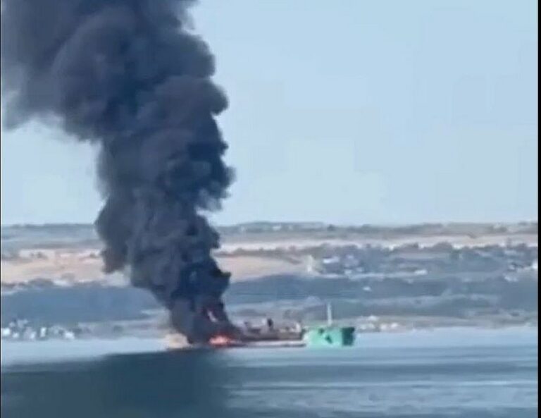 Russia halts Don-Azov Channel shipping, closes Kerch Strait after Ukrainian tanker strikes - Euromaidan Press