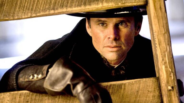 Agatha Christie Meets Quentin Tarantino in 167-Minute Epic Escaping Streaming - Collider