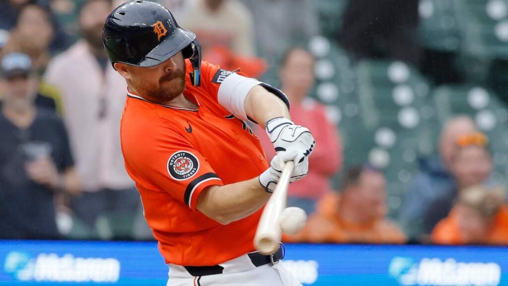 TRADE: Tigers Deal 7-Year MLB Veteran Catcher for 24-Year-Old Pitcher - heavy.com