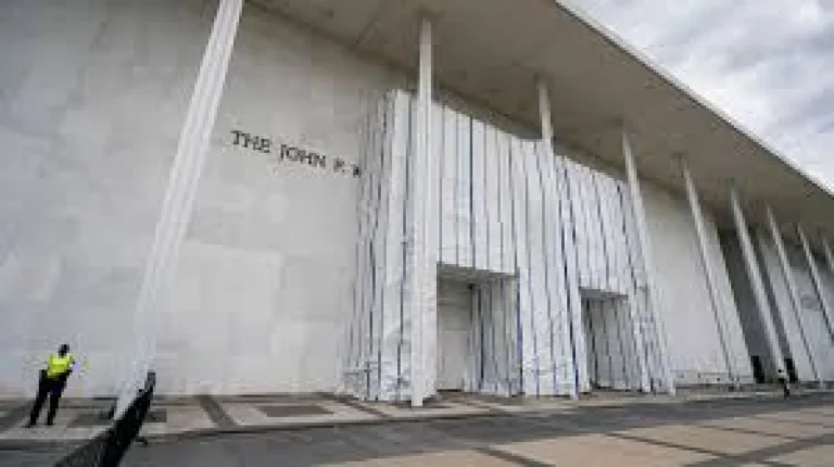Donald Trump Loses 3-Judge Bid in Trump Kennedy Center Signage Dispute - El-Balad.com