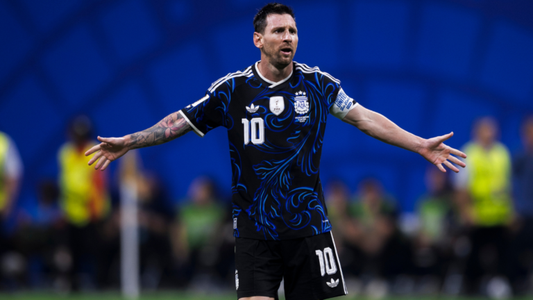 2026 World Cup final predictions, expert picks: Will Lionel Messi and Argentina crack Spain's elite defense - CBS Sports