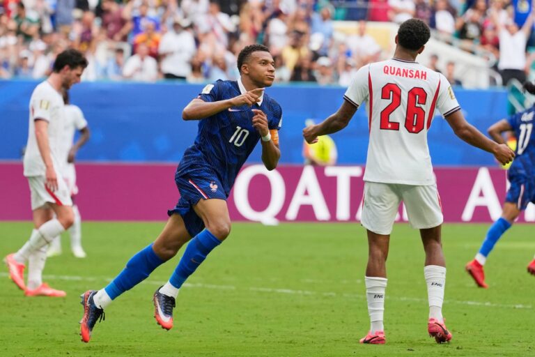 Kylian Mbappé passes Lionel Messi for career World Cup scoring record with 22 goals - CHAT News Today