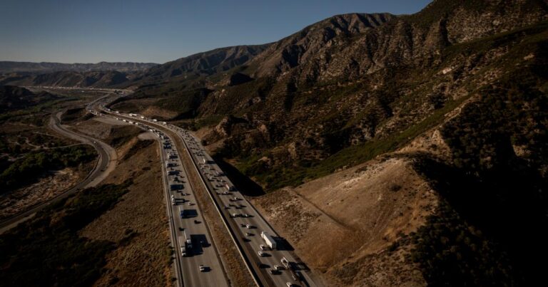 The San Andreas fault has gone ominously silent. Scientists fear when it finally snaps - Los Angeles Times
