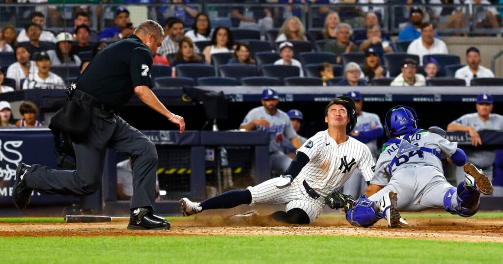 Eliezer Alfonzo delivers emotional first hit in Dodgers’ Game 2 loss to Yankees - Los Angeles Times
