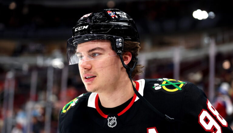 Blackhawks dealt huge blow with Connor Bedard out until November following shoulder surgery - Chicago Sun-Times