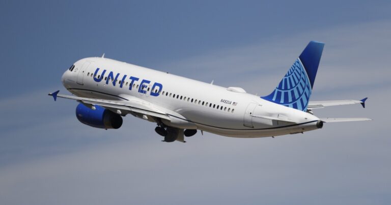 United Airlines denies allowing free flight changes over Trump airport name - WPTV