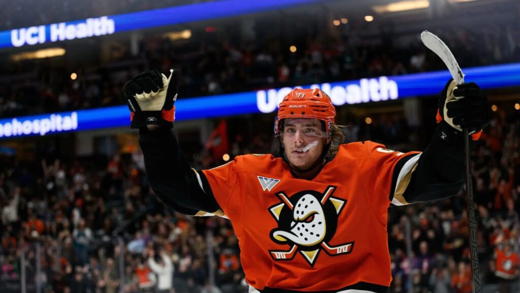Ducks Match Flyers’ $18 Million Offer Sheet to Retain Leo Carlsson - Hockey247