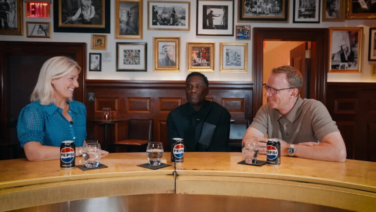 The Two Robbies & Friends: Rebecca Lowe reunion, final predictions & England's future - Yahoo Sports