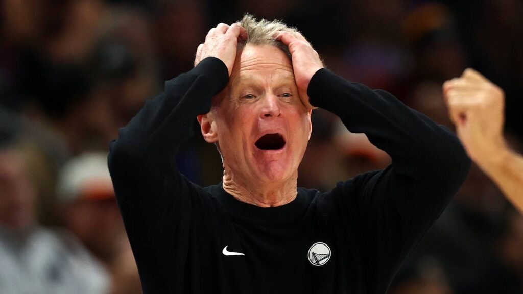 Warriors' offseason failure sparks absurd calls to sign former MVP - Blue Man Hoop