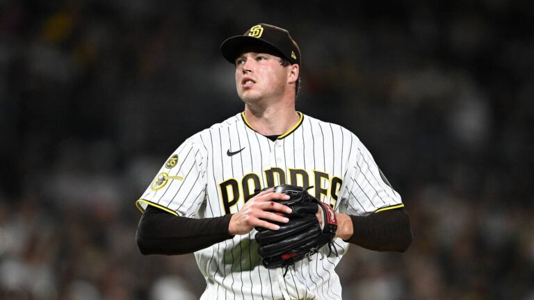 Padres Want Kade Anderson for Mason Miller, and the Mariners Can Stop That Conversation Right There - Sports Illustrated