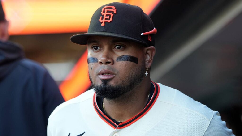 Which teams atop the MLB standings added the most WAR at the trade deadline? - FanSided