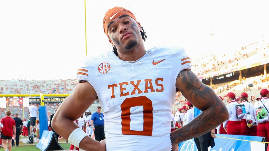 Former Texas WR DeAndre Moore Jr. Makes Interesting Quinn Ewers Comparison - Sports Illustrated