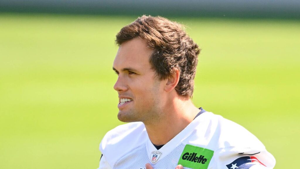 Patriots make their feelings about Hunter Henry perfectly clear - Musket Fire