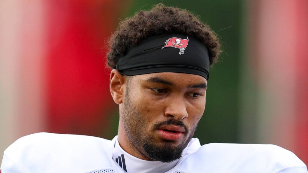 Buccaneers fans are holding their breath after Emeka Egbuka injury scare - The Pewter Plank