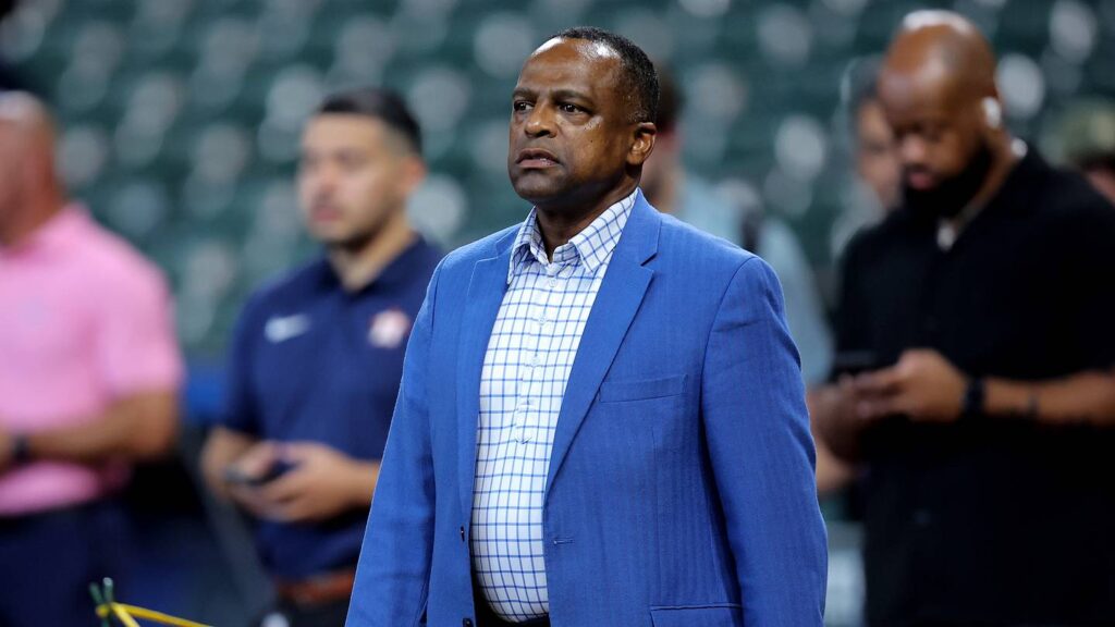 Astros remove GM Dana Brown midway through playoff race in shockingly timed move - Climbing Tal's Hill
