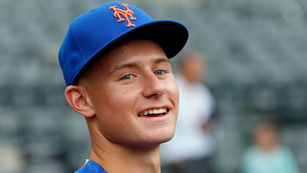 Yankees' surprise minor-league signing will break Mets fans' brains - Yanks Go Yard