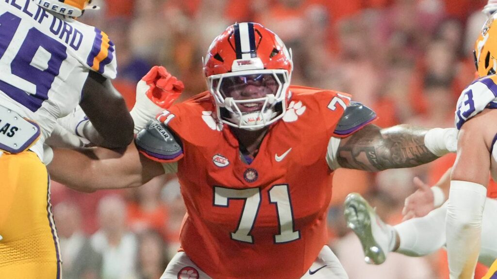 Former Clemson Offensive Lineman Waived by Minnesota Vikings - Sports Illustrated