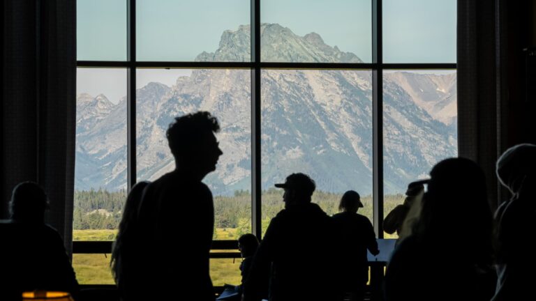 Treasury yields tread water with all eyes on Kevin Warsh's Jackson Hole keynote speech - CNBC