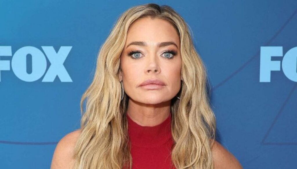 Denise Richards turns furious over lies regarding cosmetic procedures - The News International