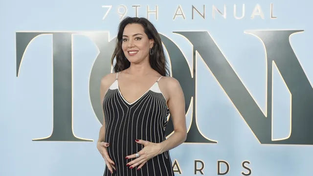 Aubrey Plaza welcomes her first baby - BGNES