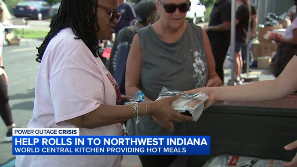 Chicago-area storm recovery: World Central Kitchen provides free meals to NW Indiana residents in Gary amid NIPSCO power outages - ABC7 Chicago