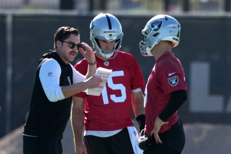 AFC Notes: Kirk Cousins, Daiyan Henley, Chargers, Chiefs, Raiders - NFLTradeRumors.co