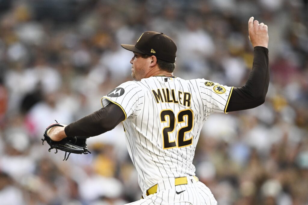 Astros vs Padres Picks, Props & Splits for Sunday Night Baseball - Sports Betting Dime