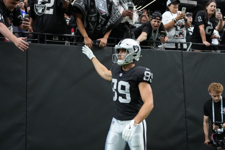 Should Brock Bowers be a first-round pick in 2026 fantasy football? - DraftKings Network