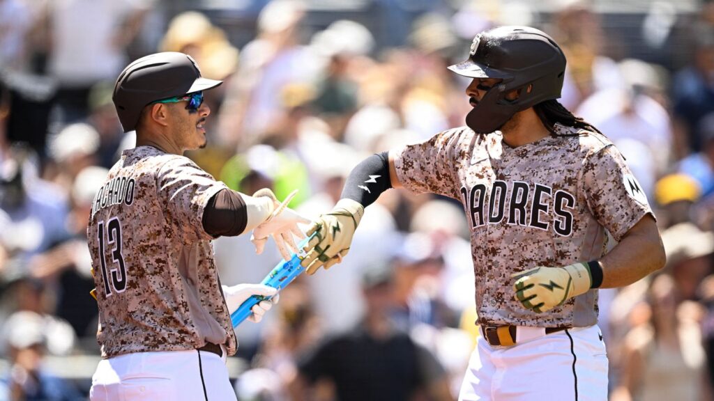 Tatis and Merrill keep blasting, Padres punish Twins bullpen again for sweep - The Sporting Tribune