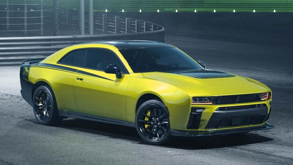 Dodge Charger Super Bee returns with 600 HP Twin-Turbo Sixpack - The Supercar Blog
