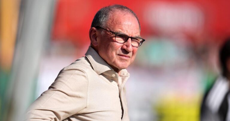 Martin O’Neill ‘improving’ but misses Celtic game after hospital stay - This Is Oxfordshire