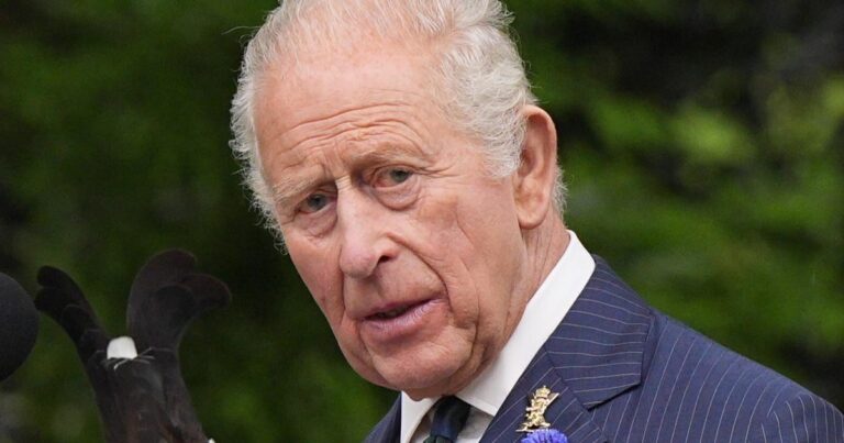 King Charles 'seismic with rage' as Beckhams invite Prince Andrew - Oxford Mail